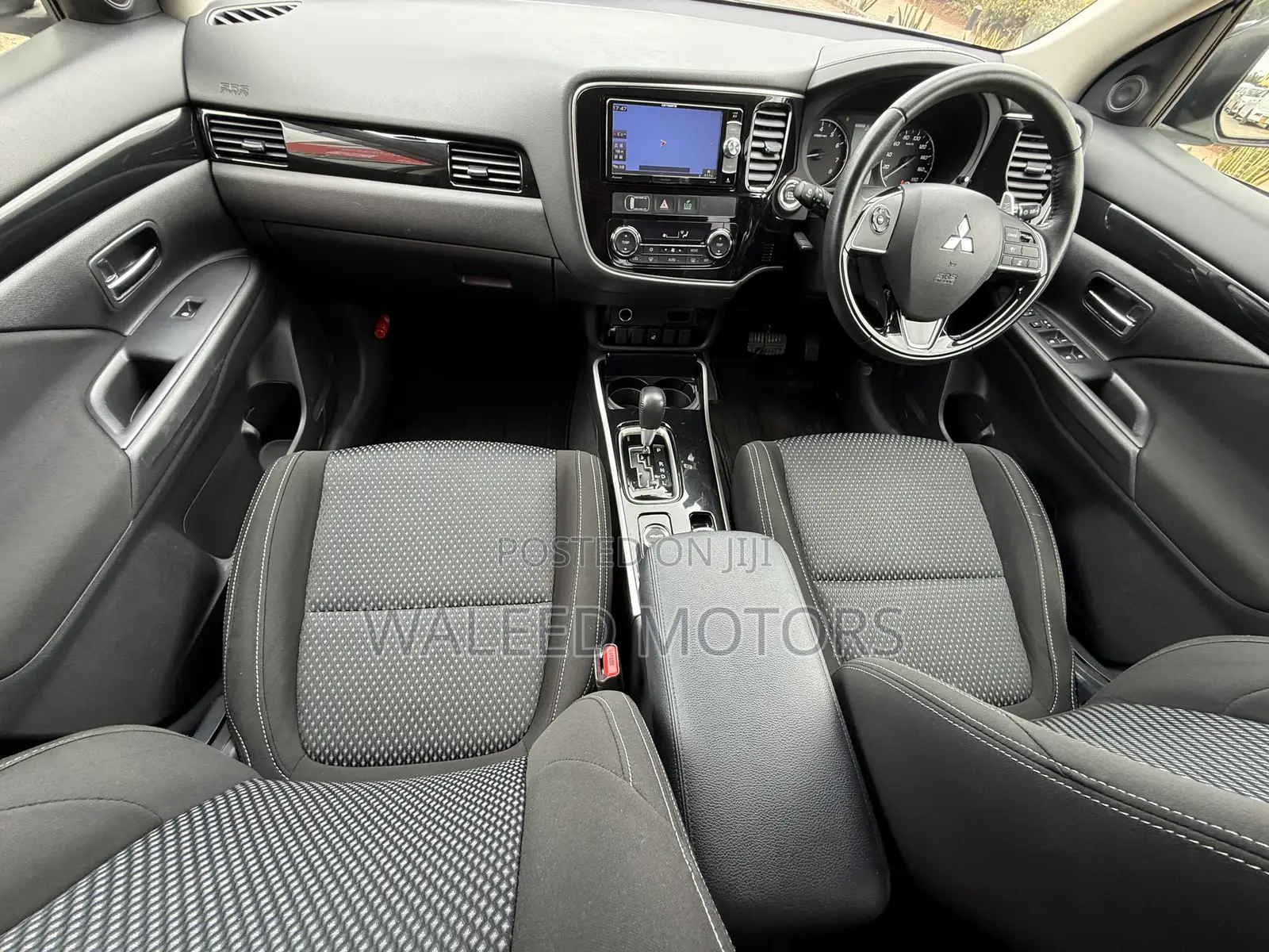 Mitsubishi Outlander 2018 White