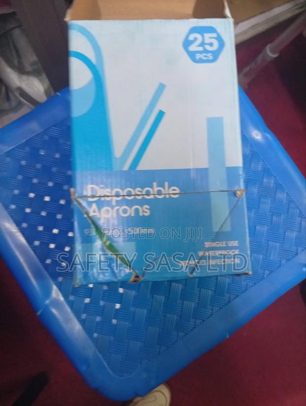 Disposable Green Aprons  Heavy Duty Aprons - thumbnail 3