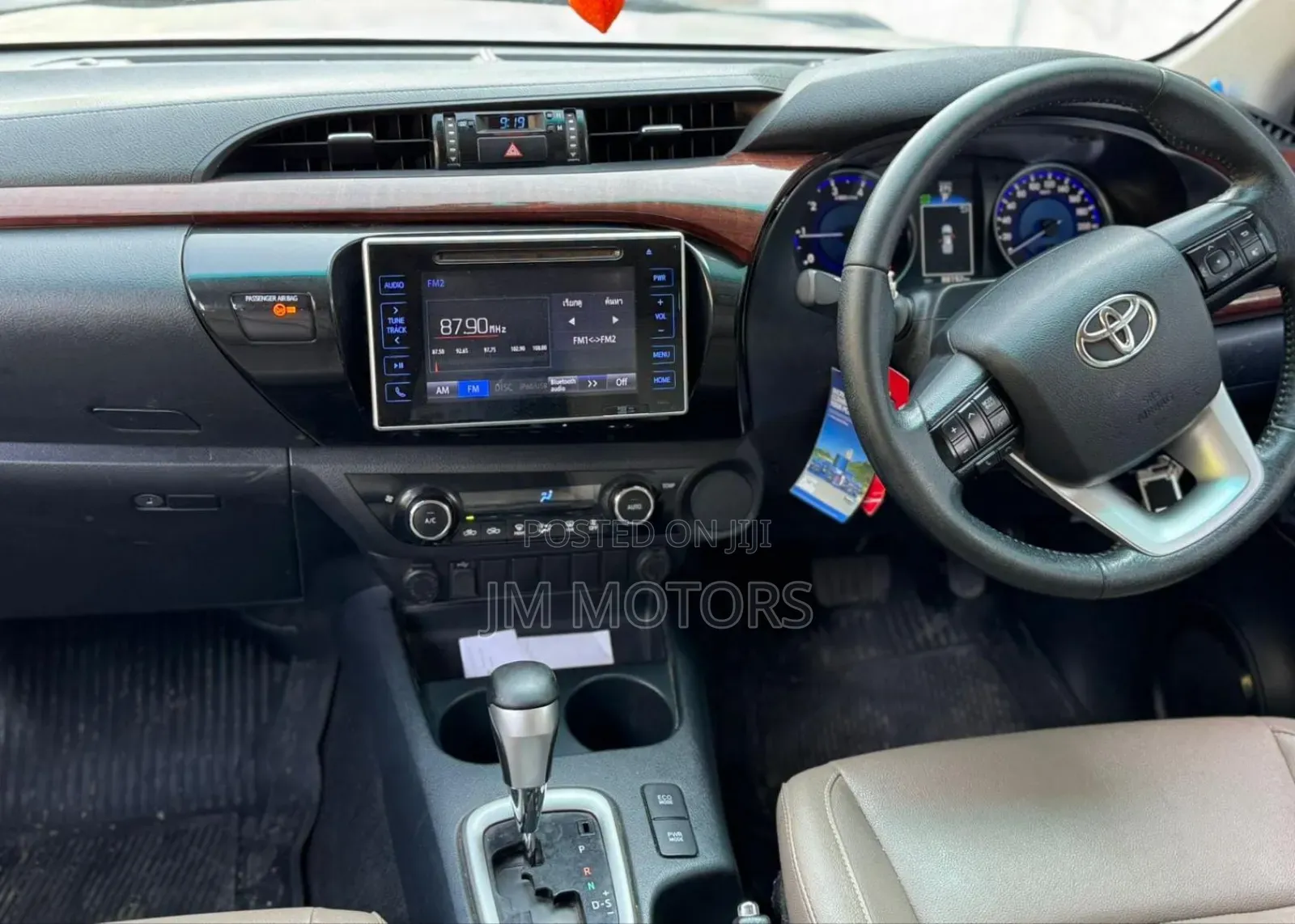 Toyota Hilux 2017 Silver
