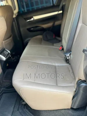 Toyota Hilux 2017 Silver