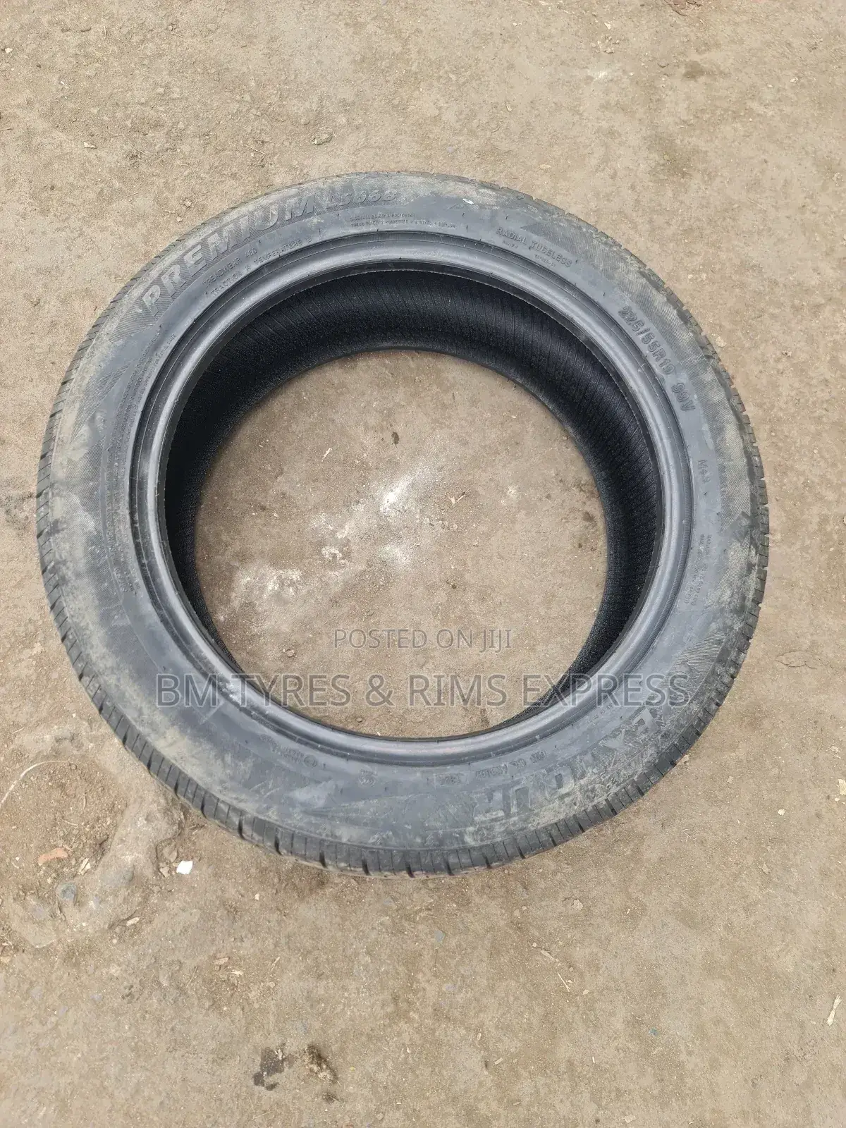 225 /55 R19 Zextour