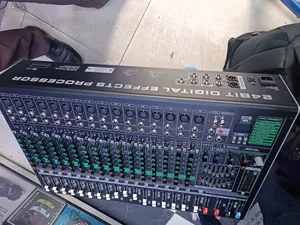 Soundbest Be 18 16 Channel Mixer