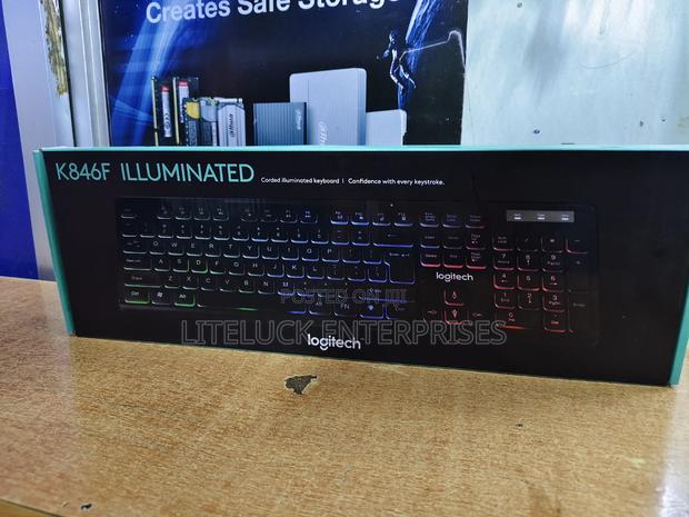 Wired Gaming Keyboard Logitech - main view