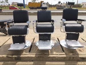 Executive Barber Chairs - thumbnail 2