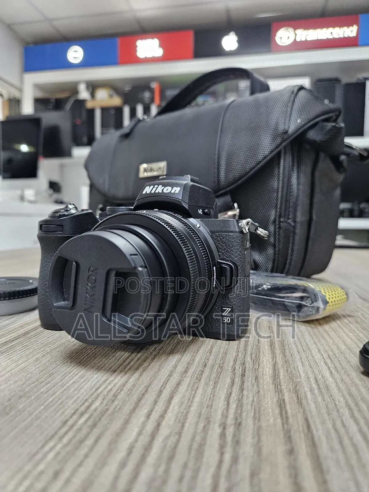 Nikon Z50 Mirrorless Camera With 16-50mm With 64gb Card