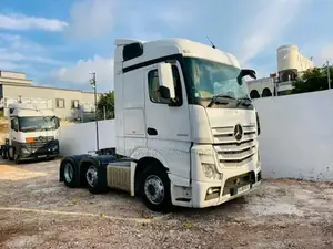 Transit Trailers Available for Transport Services