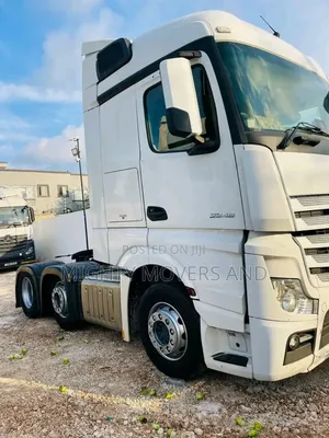 Transit Trailers Available for Transport Services