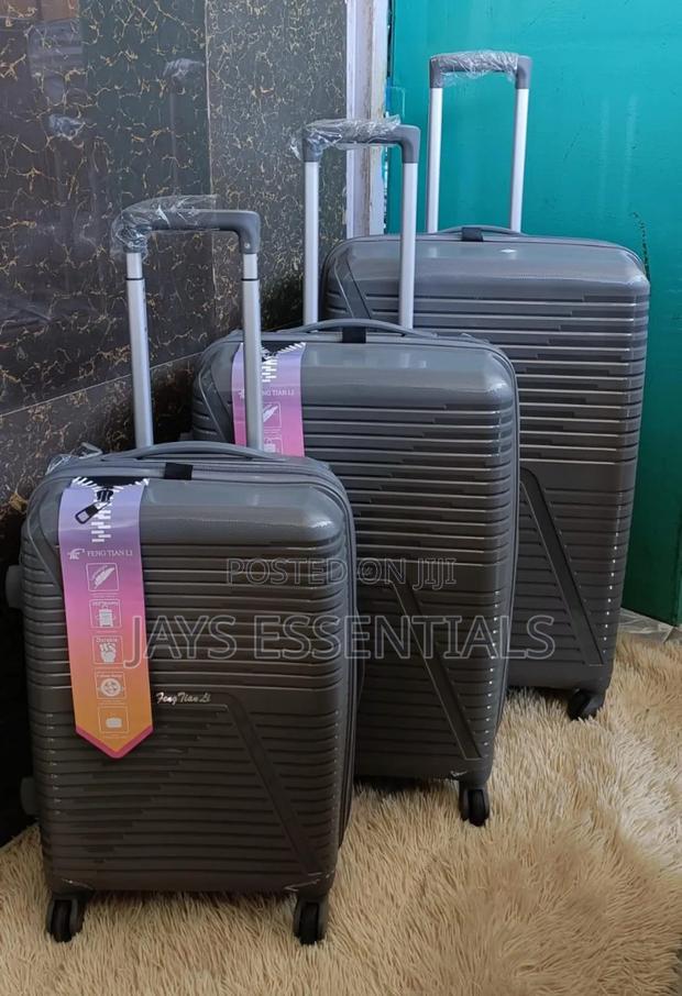 3pc Luxury Suitcase Set : Size 3 - thumbnail 2