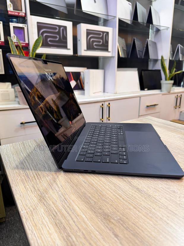 Laptop Apple MacBook Pro 36GB Apple M3 Pro SSD 512GB - thumbnail 2