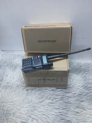 Dual-Band VHF Uhf Radio 5w 1800mah Battery Walkie-Talkie Two