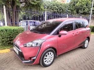 Toyota Sienta 1.5 FWD (6-seater) 2016 Beige