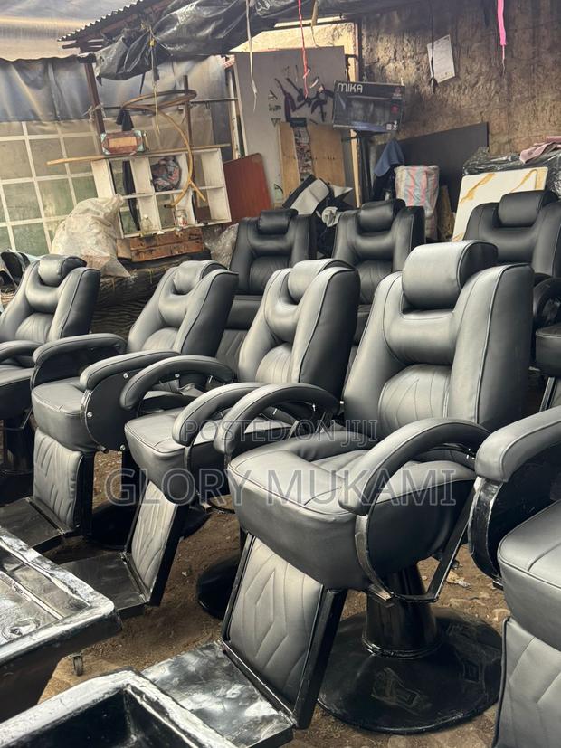 Kinyozi Barber Chairs - thumbnail 3