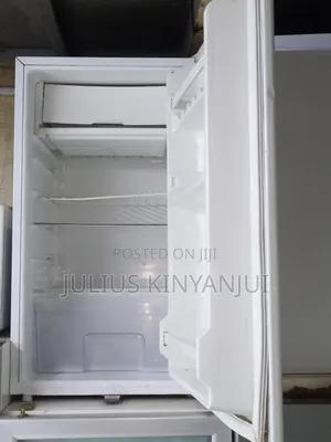 Small Single Door Fridge 100l