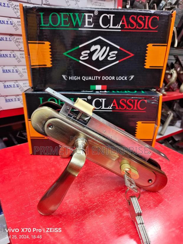 Lowe Classic Lock - main view