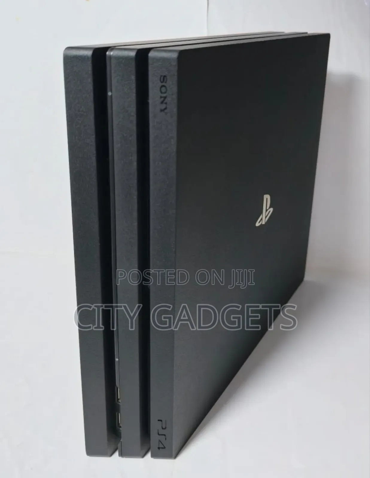 Playstation 4 Pro Used