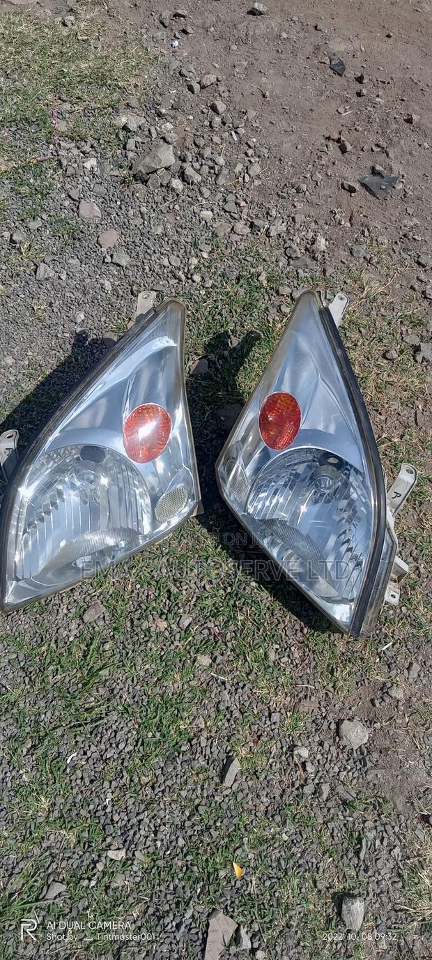 Prado 120 Headlight Non Xenon Ex Japan With Adjustor - thumbnail 2