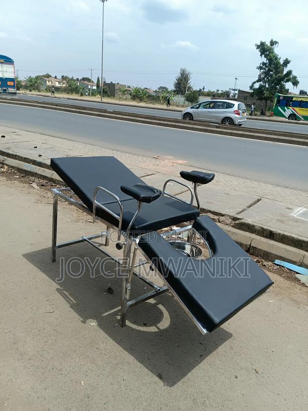 Delivery Black Bed 