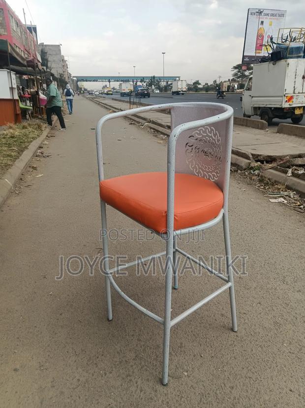 High Bar Chair, White and Orange 