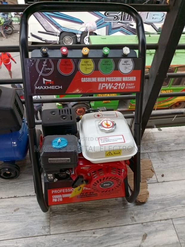 Commercial Standard 3000psi Maxmech Petrol Pressure Washer