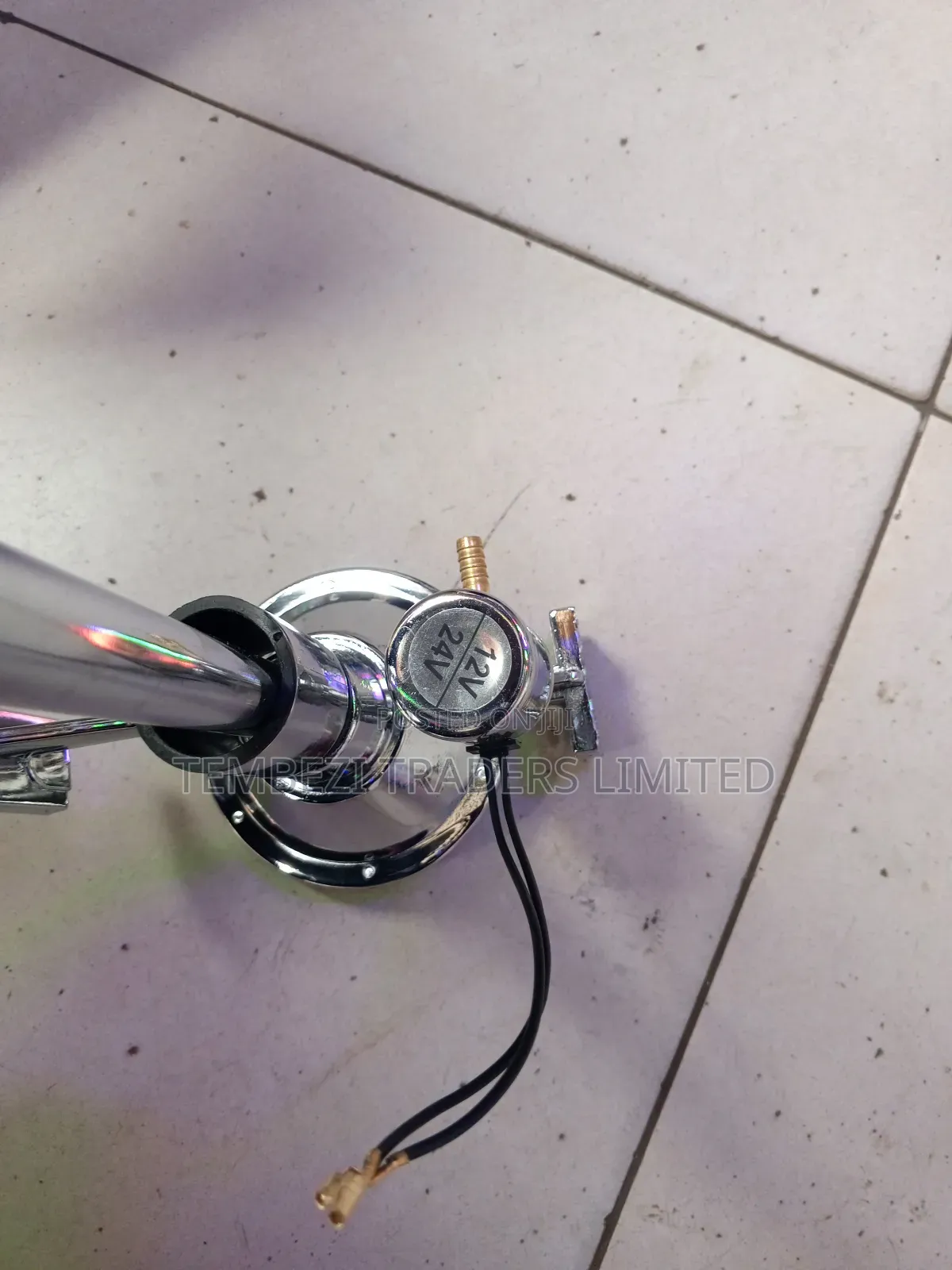 One Pipe Air Horn Use Both 12 And 24 Volts