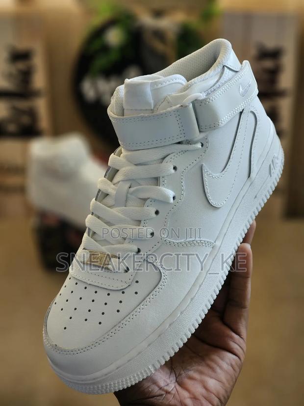 Plain White Airforce 1 - thumbnail 2