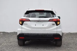 Honda Vezel 2019 White