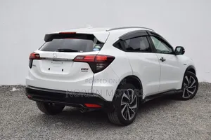 Honda Vezel 2019 White