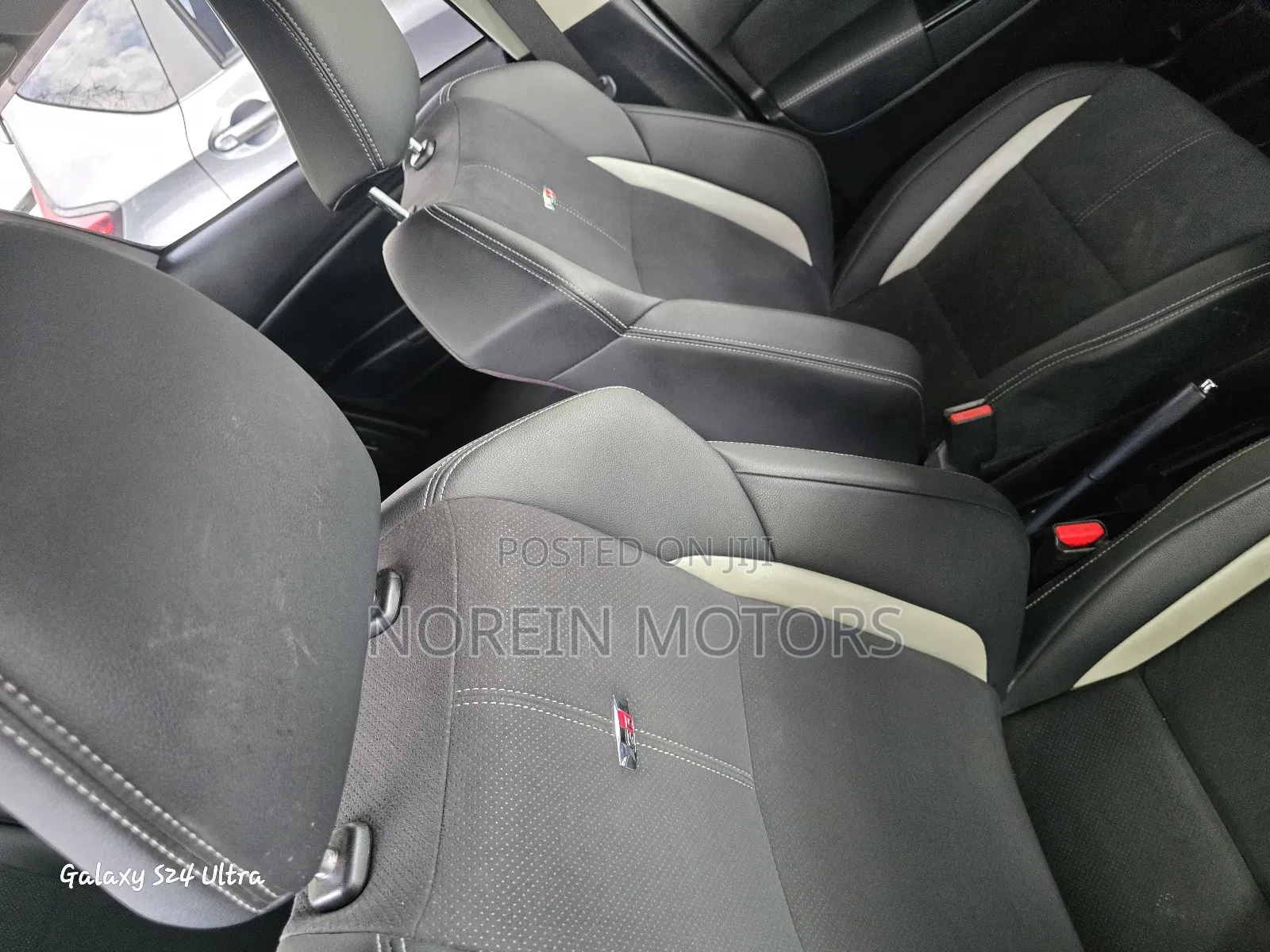Toyota Vitz 2018 Gray