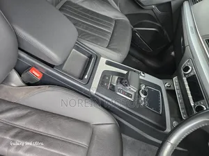 Audi Q5 2018 Gray