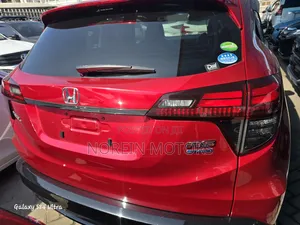 Honda Vezel 2019 Red