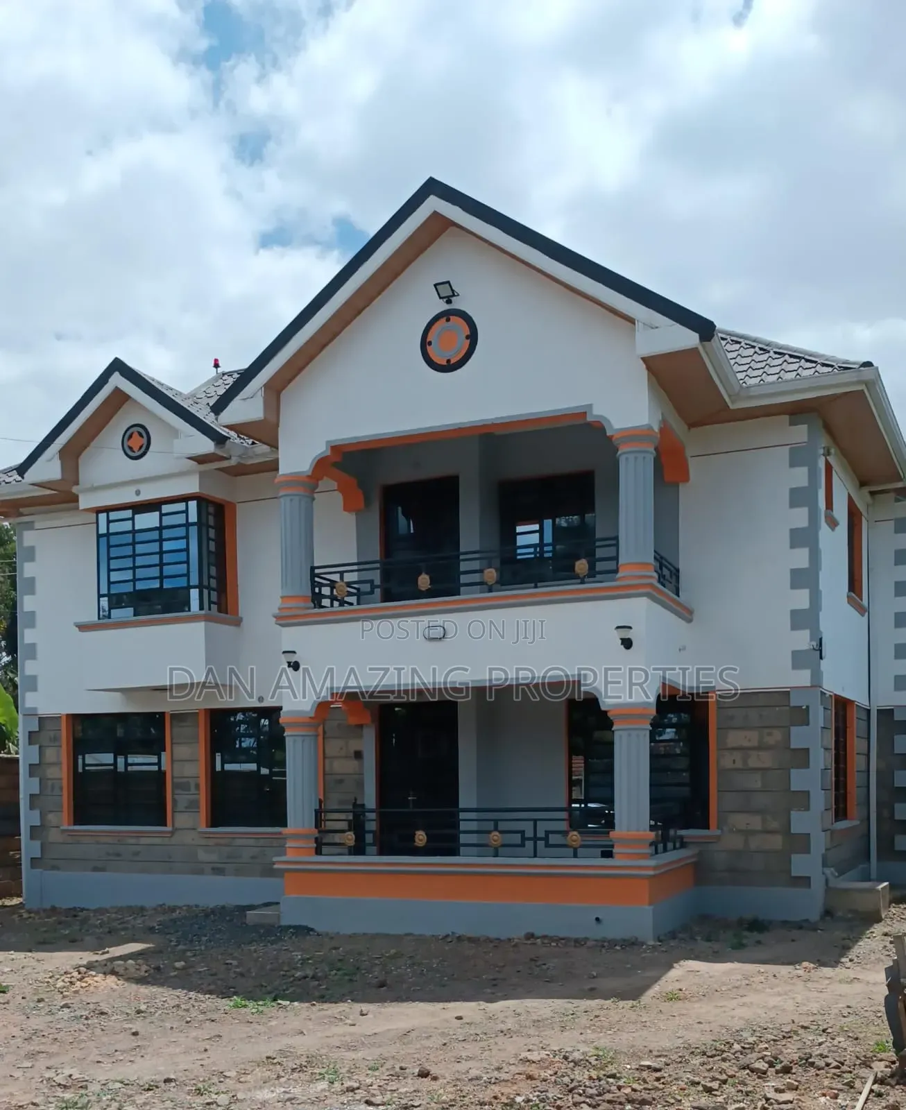 4bdrm Maisonette in Memusi Plus Borehole, Matasia for sale