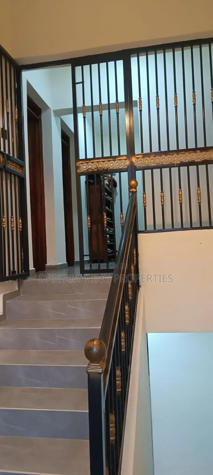 4bdrm Maisonette in Memusi Plus Borehole, Matasia for sale