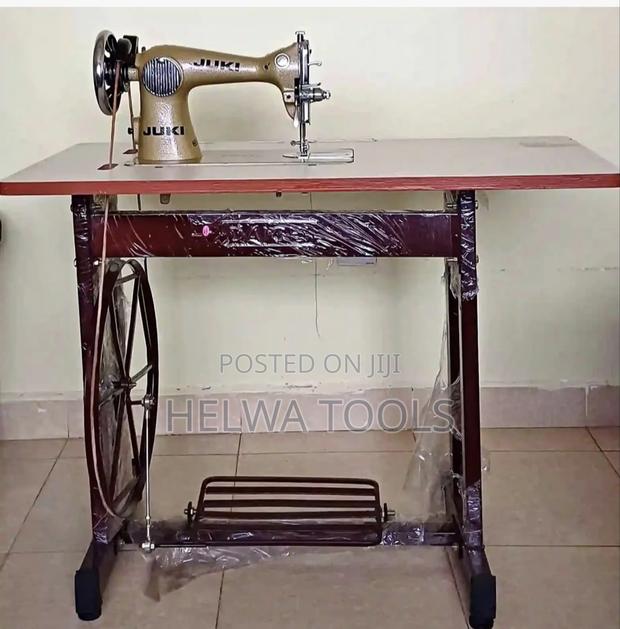 Complete Juki Sewing Machine With Table - main view