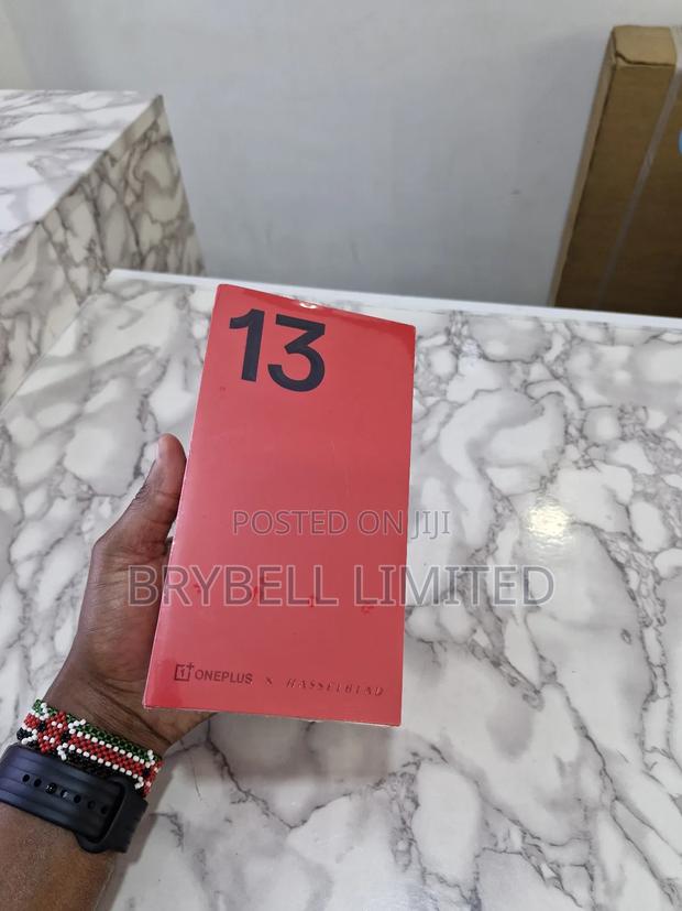 New OnePlus 13 512 GB White - main view