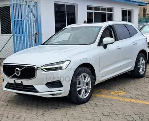 Volvo XC60 T5 R-Design AWD 2019 White