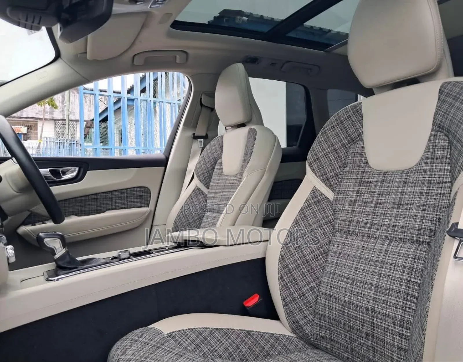 Volvo XC60 T5 R-Design AWD 2019 White