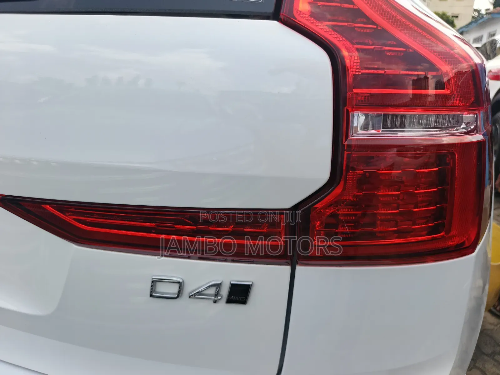 Volvo XC60 T5 R-Design AWD 2019 White