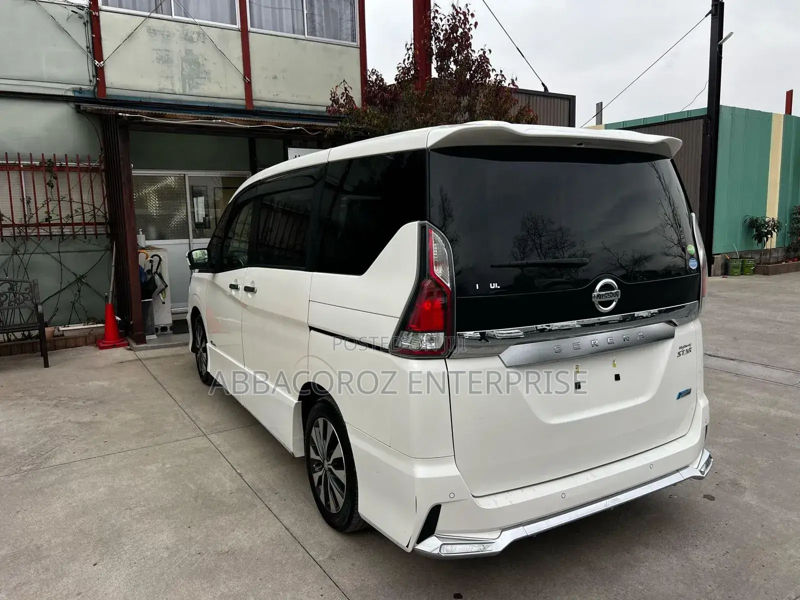 Nissan Serena 2019 White