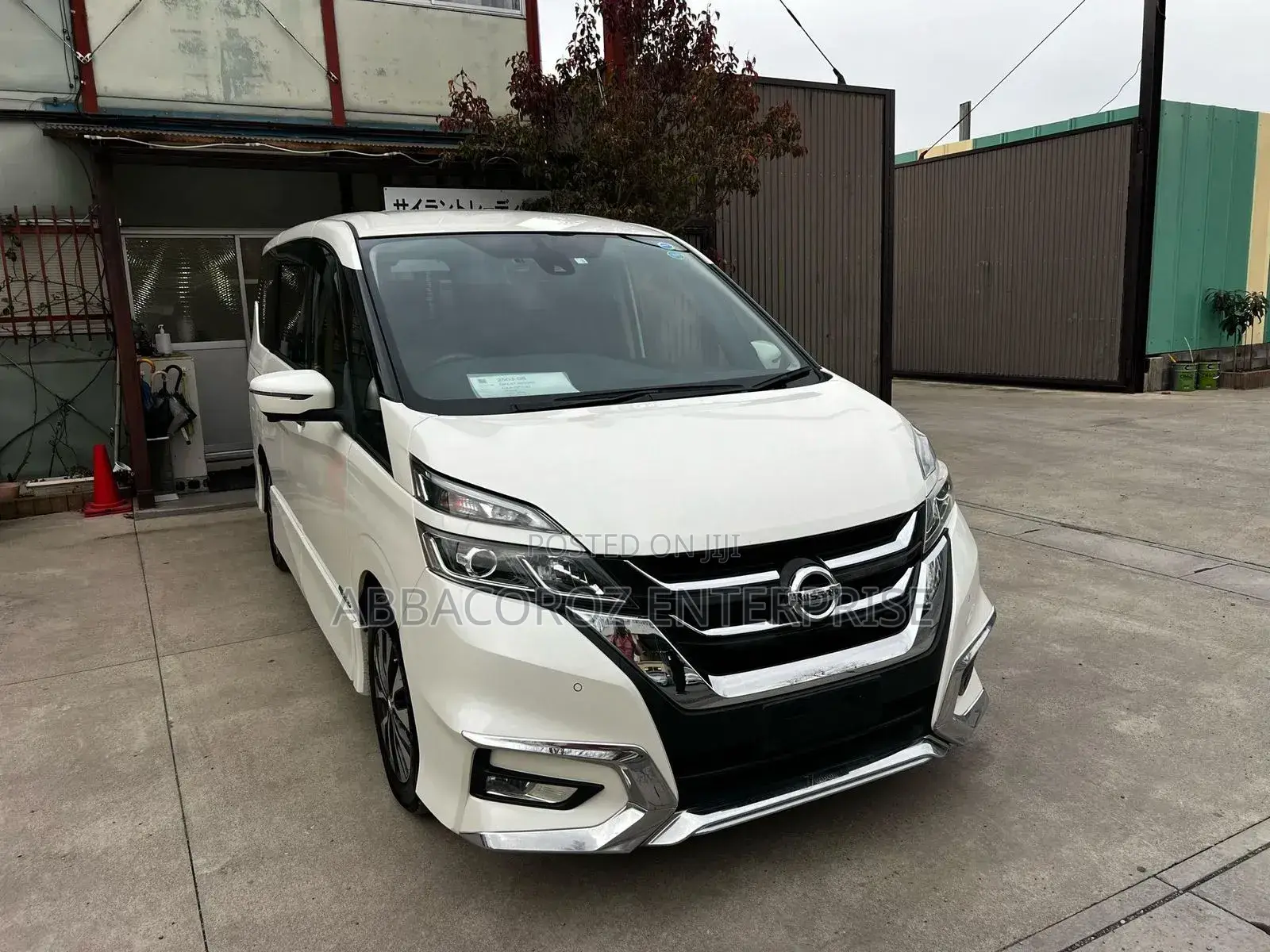 Nissan Serena 2019 White