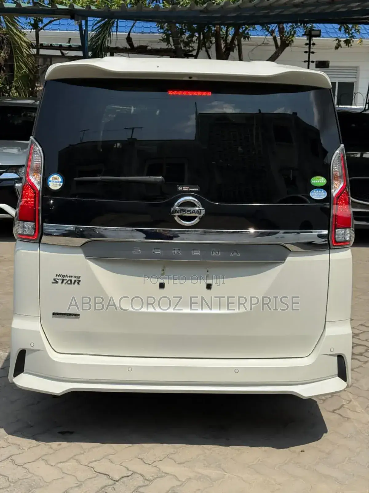 Nissan Serena 2018 Pearl