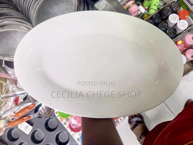 Oval Ceramic Plate - thumbnail 2