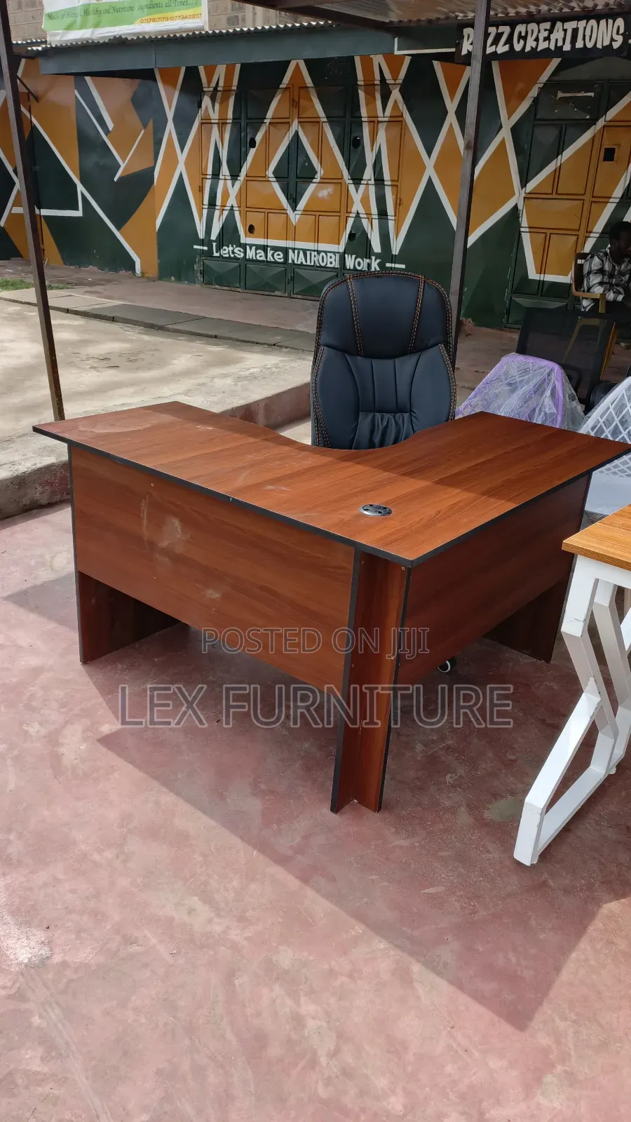 C35 Leather Office Chair Plus Lshape Office Desk