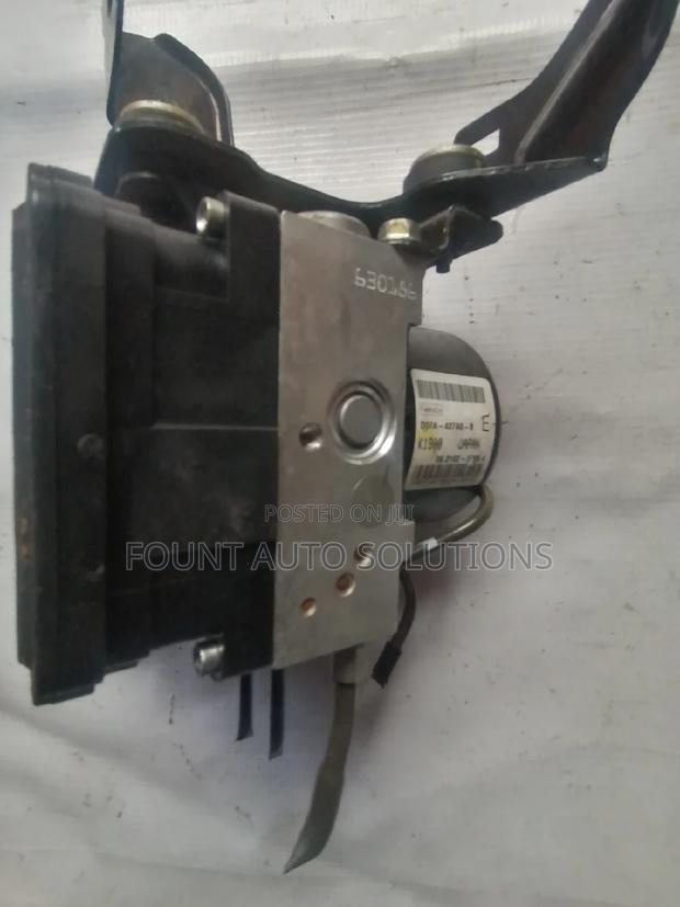 Mazda Demio A.B.S Hydraulic Unit - thumbnail 3