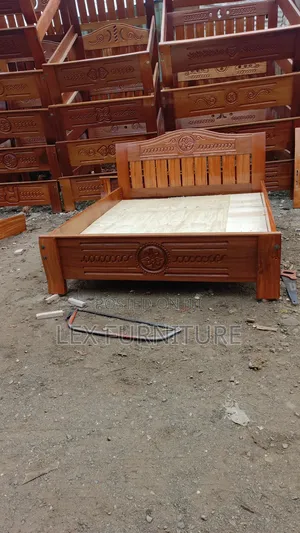 Mahogany Wood Type Bed