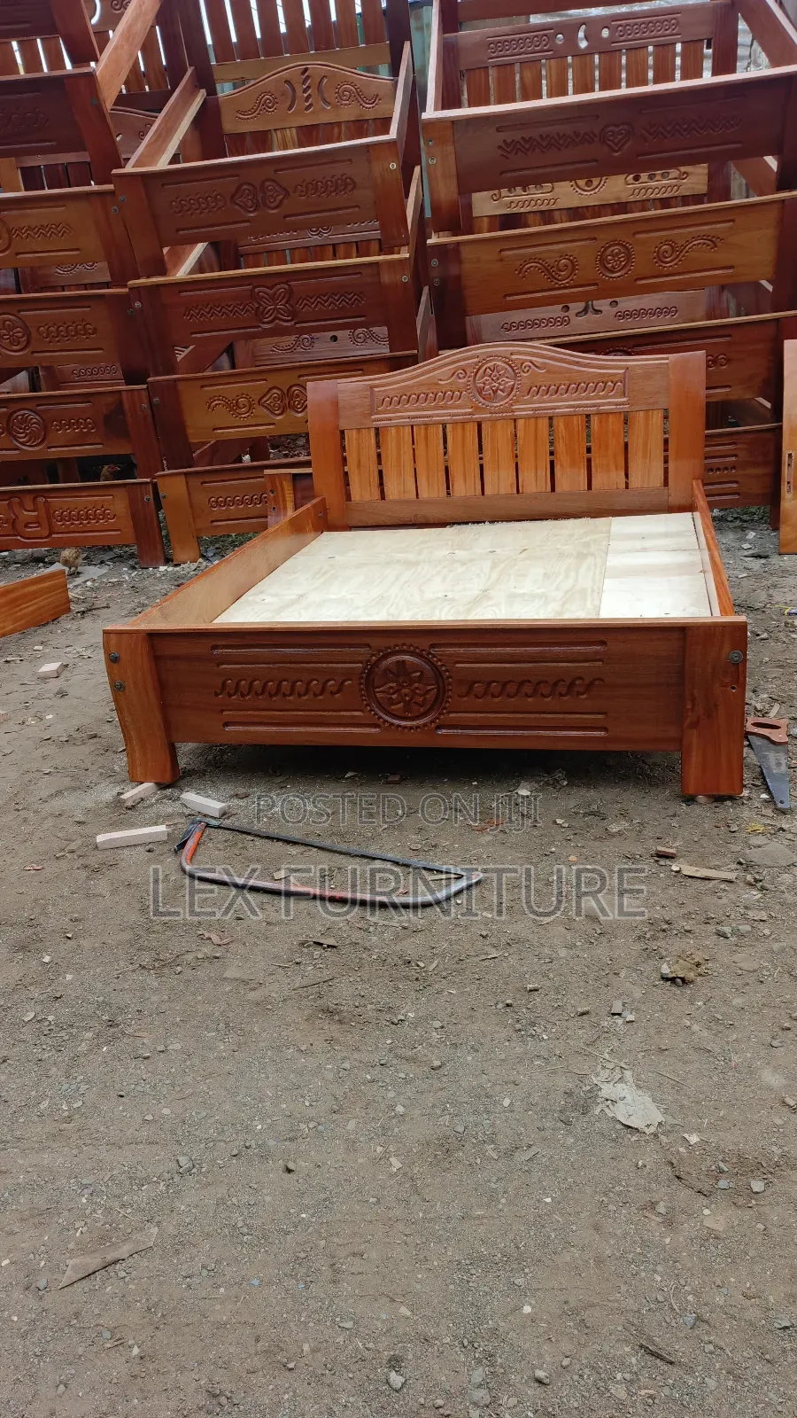 Mahogany Wood Type Bed