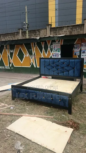 Semi Chester Bed
