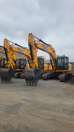Selling Excavators at Competitive Price With Bank Financing Upto 70%