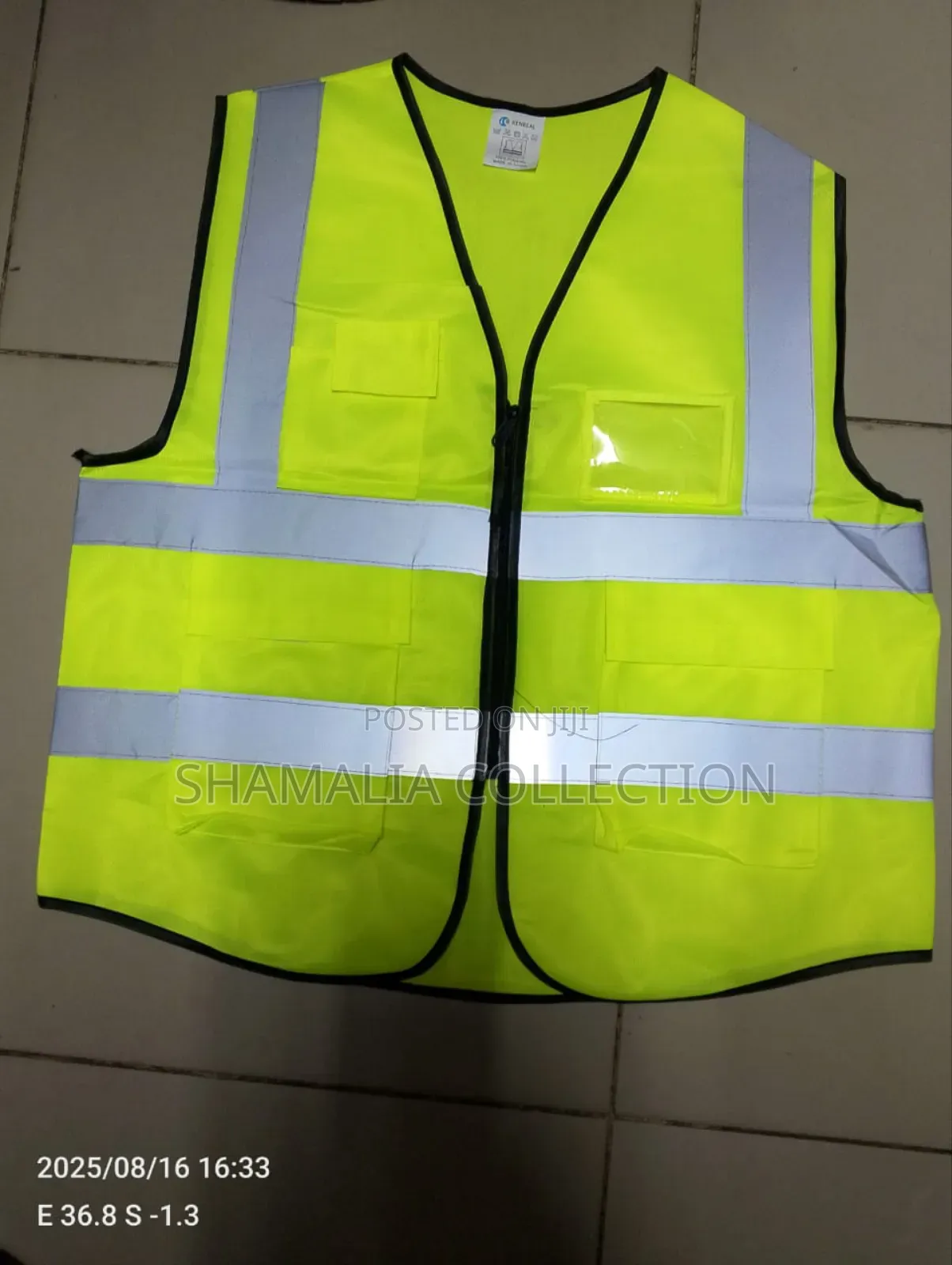 Reflectors With Zip