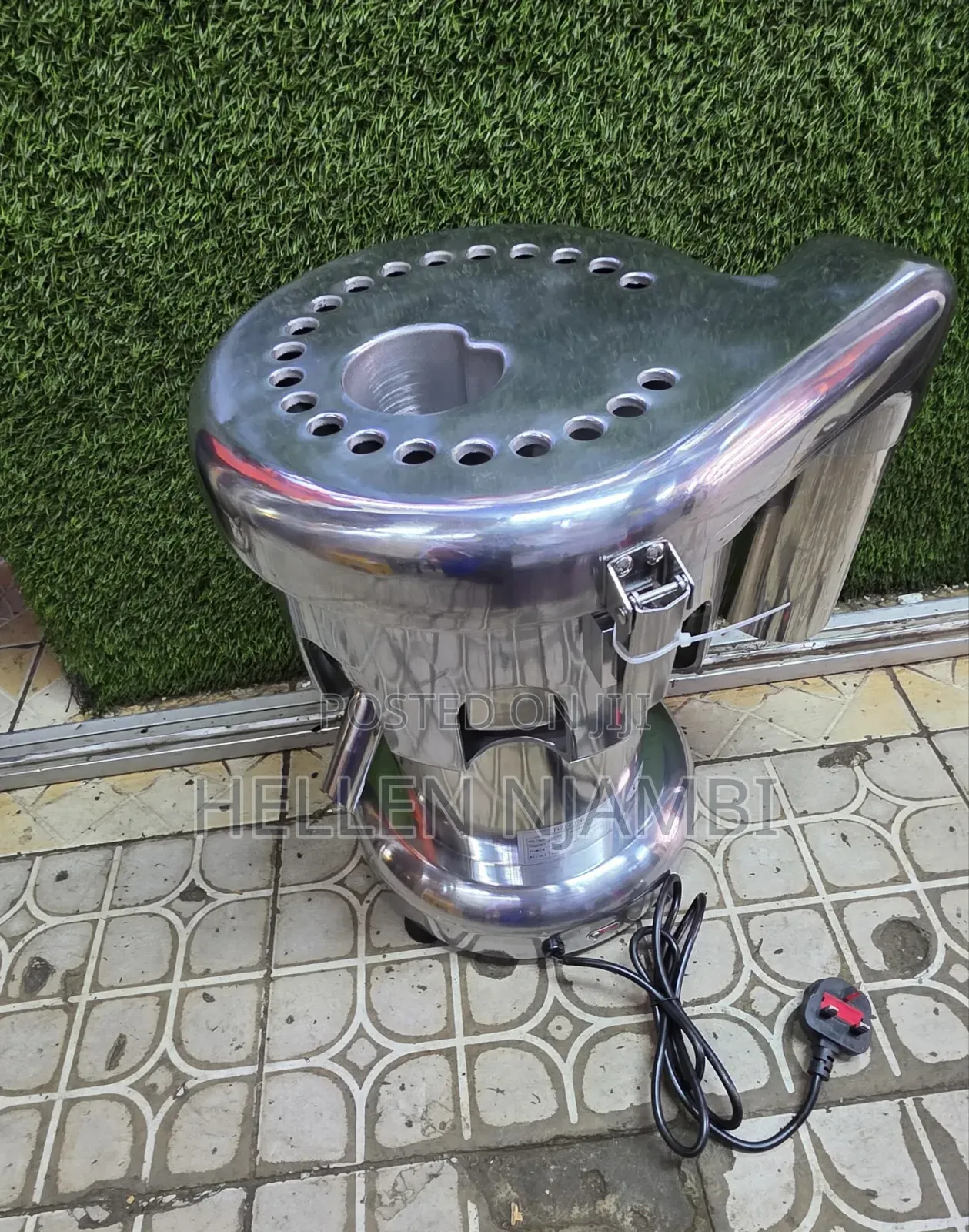 A-2000 Commercial Juicer