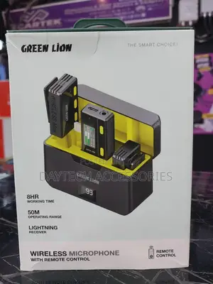 Green Lion Wireless Microphone for Lightning With Remote Control